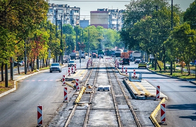 Възобновиха реконструкцията на бул. Александър Стамболийски в София