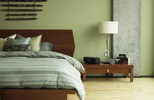 spalno belyo stroitelbg interior