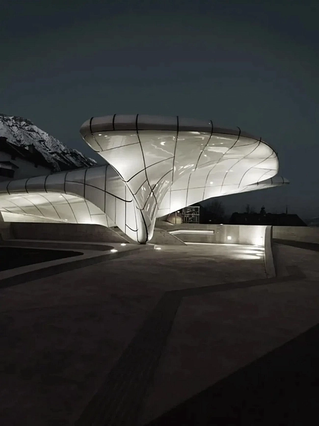 ЖП гара Nordpark via architectuul