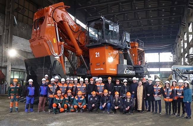 Първият в Европа багер Hitachi EX2600-7 LD започна работа на рудник Елаците