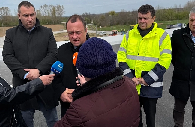 До началото на юли пускат движението по АМ Хемус между Боаза и п. в. Дерманци, облекчават трафика към Варна, Ловеч и Плевен