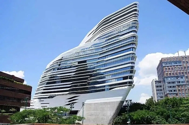 Neo-Futurism-In-Architecture