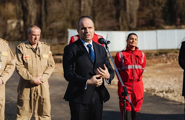 Grozdan Karadzhov transport