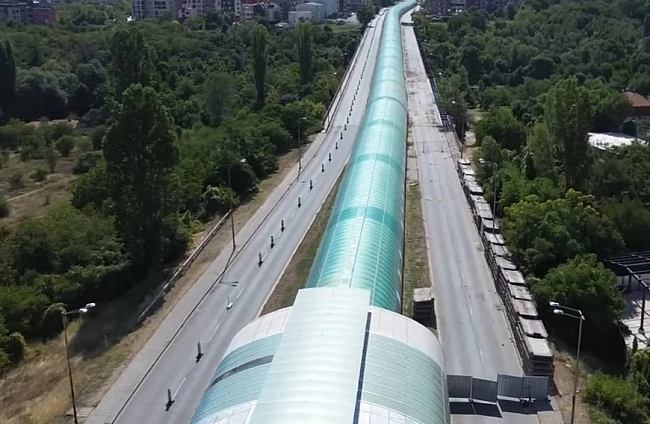 Напредват ремонтните работи по моста на столичното метро над р. Въртопо