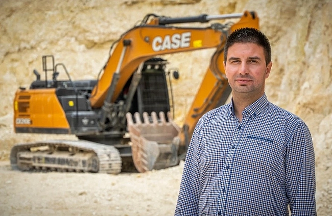 Светлин Чокоев, Скални материали: С багера Case CX210E-S работим бързо, прецизно и ефективно
