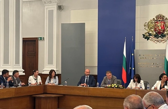 domove za vazrastni