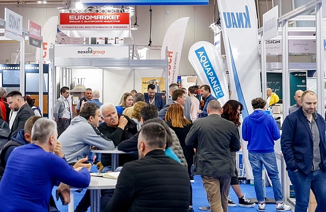 В продажба са билетите за изложението на строителството и архитектурата Архитектурно-строителна седмица