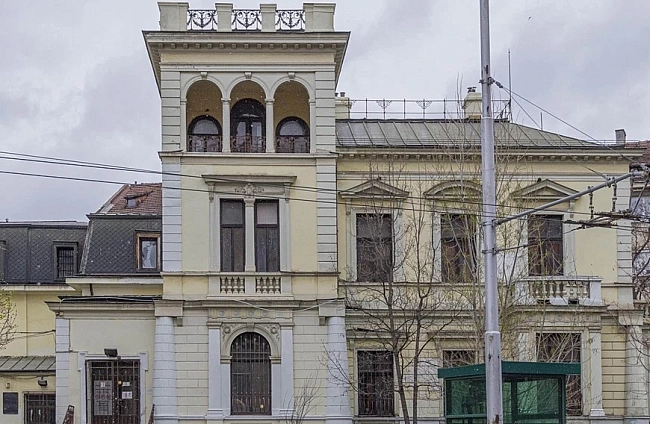 Столична община иска от държавата емблематични сгради, парк Врана и терени за нови училища