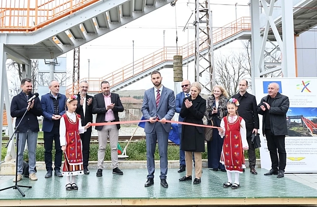 Нов пътен и пешеходен надлез в Кермен повишава безопасността на жп линията Пловдив–Бургас