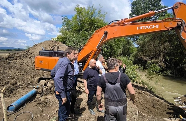 Възстановяват водоснабдяването в Севлиево до утре след авария на основен водопровод