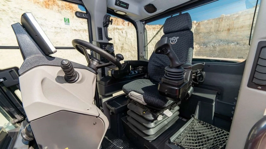 CASE Construction Equipment пуска грейдери от серия D