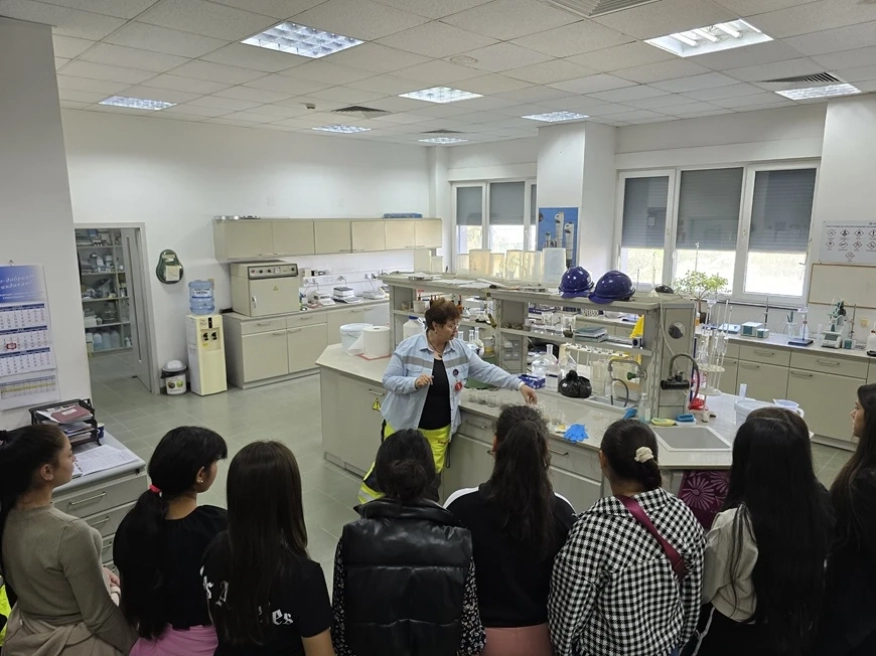 ТИТАН Златна Панега запозна учениците от с. Румянцево с ключови професии като част от инициативата По пътя на цимента