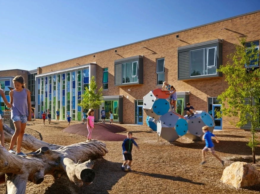 Защо архитектурата с Net-Zero емисии е ключова за съвременните сгради