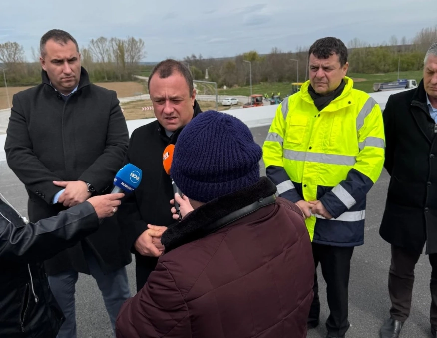 До началото на юли пускат движението по АМ Хемус между Боаза и п. в. Дерманци, облекчават трафика към Варна, Ловеч и Плевен
