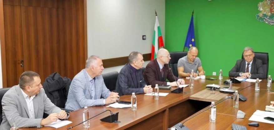 Министър Попов към строителите: 3,5 млрд. евро от Социалния климатичен фонд ще се насочат към бранша