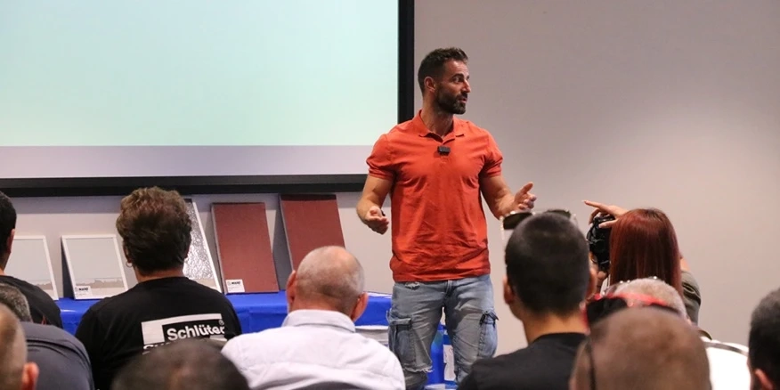 Mapei проведе специализирано обучение за настилки в промишлени помещения