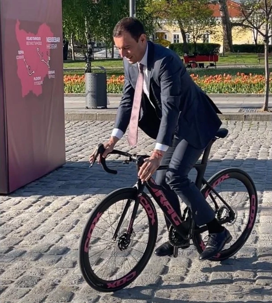 София става розова: Градът посреща легендарното Giro dItalia след 10 дни