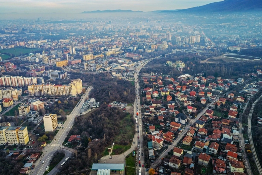 Столична община отчуждава ключови имоти за Детската болница, метрото и Зеления ринг на София