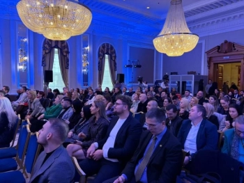Министър Иван Иванов и председателят на регионалната комисия Николай Нанков поискаха ВиК операторите да не повишават цената на водата