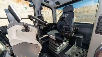 CASE Construction Equipment пуска грейдери от серия D