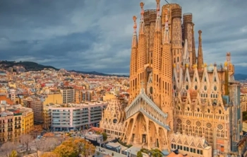 Идеята зад La Sagrada Familia: Моделът на висящата верига на Гауди