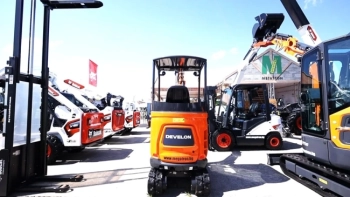 Megatron представи топ техника от Bobcat и Develon на БАТА АГРО 2025