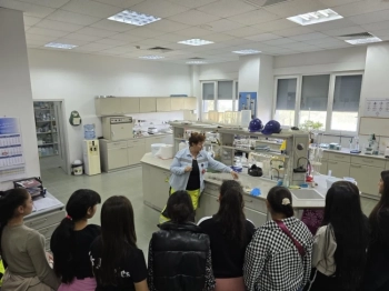 ТИТАН Златна Панега запозна учениците от с. Румянцево с ключови професии като част от инициативата По пътя на цимента