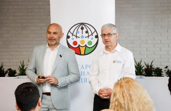 Емил Димитров, мениджър логистика в LOGISTICS 99 (вляво с председателя на Българската асоциация по снабдяване Арно Куюмджиян