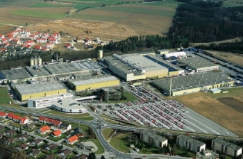 Мебелното производство на Vierhaus в Рееc, Германия, приключва през 2027 г.